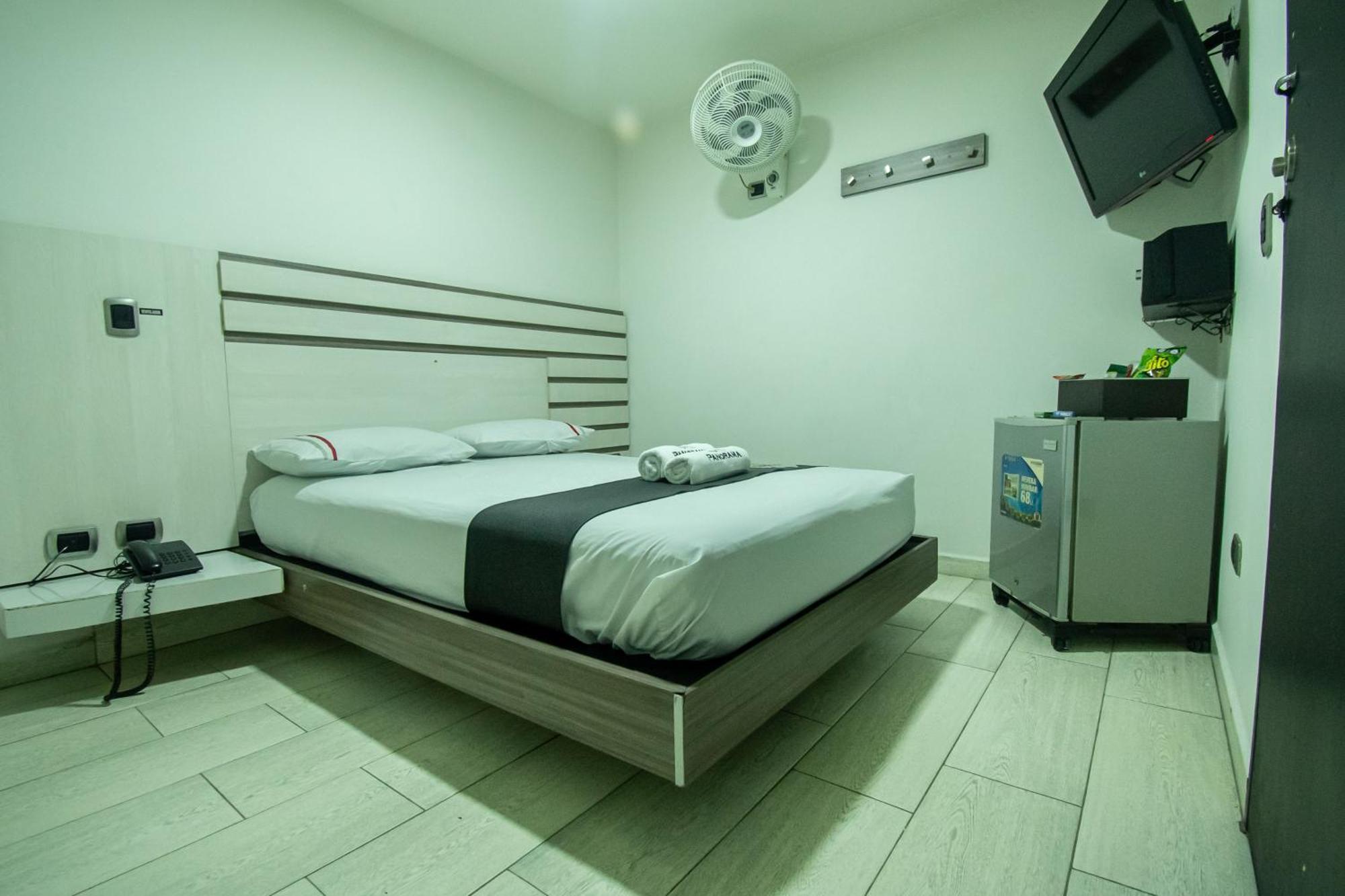 Hotel Panorama ميديلين المظهر الخارجي الصورة