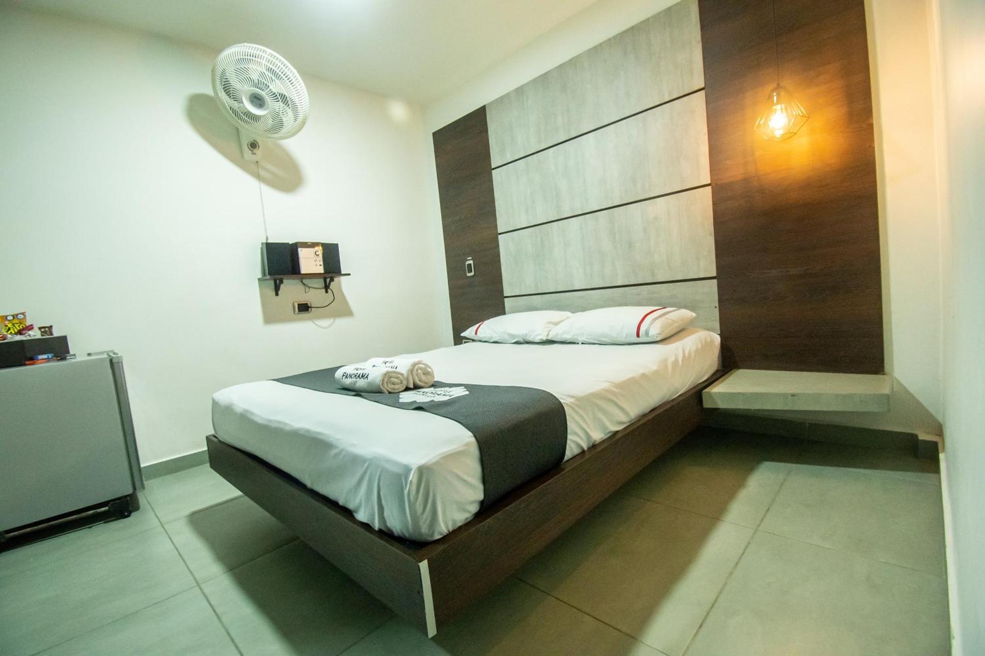 Hotel Panorama ميديلين المظهر الخارجي الصورة