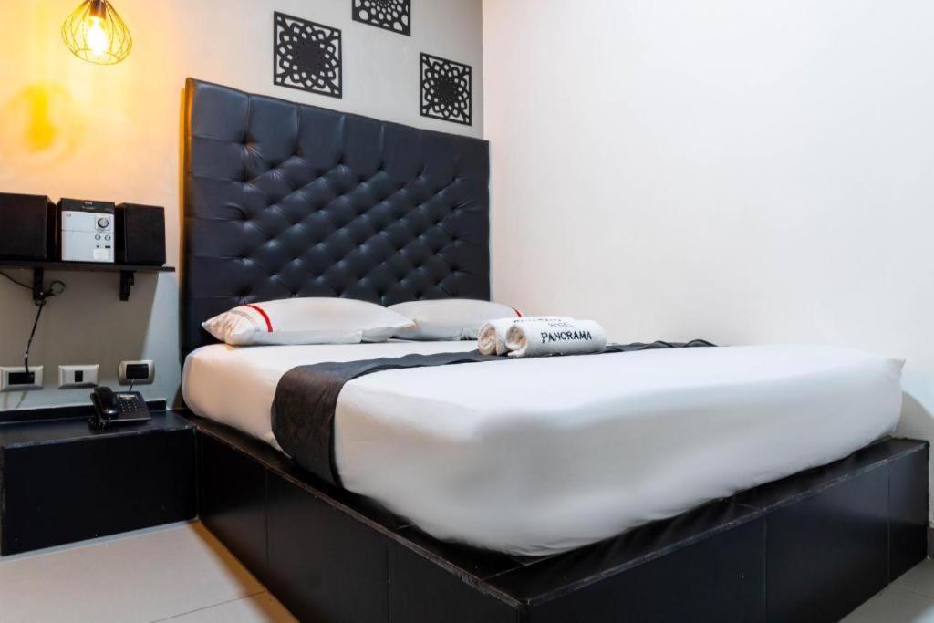 Hotel Panorama ميديلين المظهر الخارجي الصورة